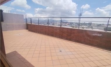 Monteserrín, Departamento en Renta, 250m2, 4 Habitaciones