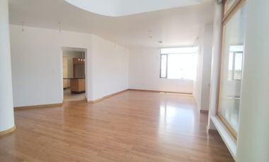 Monteserrín, Departamento en Renta, 250m2, 4 Habitaciones