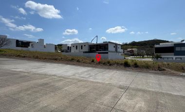 LOTE EN VENTA EN PUNTA TIBURÓN LAG 6