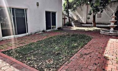 Propiedad en venta en Brujas con dos casas