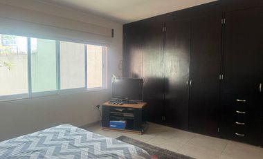 Propiedad en venta en Brujas con dos casas