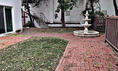 Propiedad en venta en Brujas con dos casas