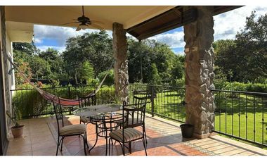 EN VENTA CASA DE 3HABITACIONES EN LOS MOLINOS BOQUETE