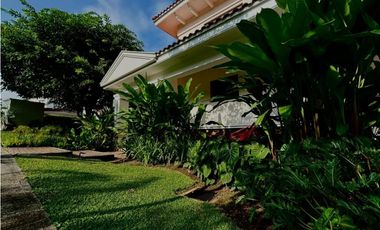 VENTA DE CASA EN CLAYTON 4 RECAMARAS EN CAMINO DE CRUCES MLD