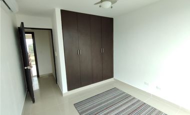 ALQUILER DE APARTAMENTO EN PH PINE HIIS  CLAYTON