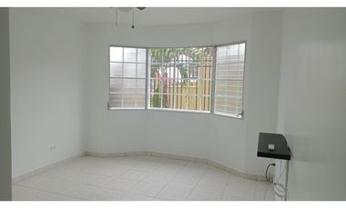 SAN ANTONIO / 300M / 4 HABITACION / TERRAZA / AIRES ACONDICIONADO