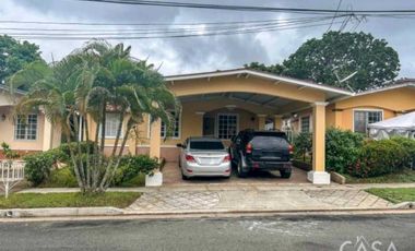 VENDO CASA EN ARRAIJAN VILLAS LAS  PRADERAS