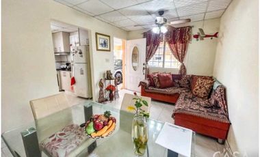 VENDO CASA EN ARRAIJAN VILLAS LAS  PRADERAS