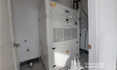 ALQUILER OFICINA 141M2 EN SORTIS OBARRIO KAF