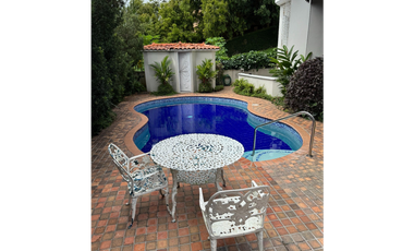 LUJOSA CASA EN DOS MARES / 1200M  / PISCINA / JACUZZI / 5 HABITACIONES