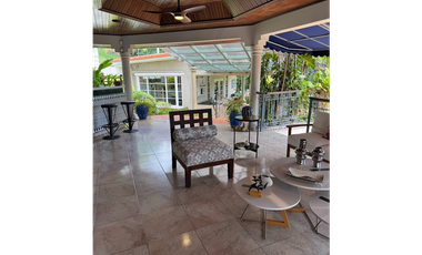 LUJOSA CASA EN DOS MARES / 1200M  / PISCINA / JACUZZI / 5 HABITACIONES