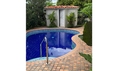 LUJOSA CASA EN DOS MARES / 1200M  / PISCINA / JACUZZI / 5 HABITACIONES