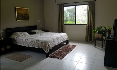 VENDO CASA DE 3HAB Y 1127M2 EN LOS MOLINOS