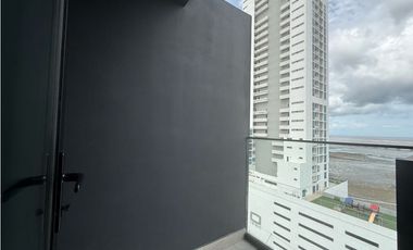 ALQUILER DE APARTAMENTO COCO DEL MAR PH DOVLE
