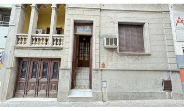 VENTA CASA 3 DORMITORIOS PATIO CON PISCINA Y QUINCHO