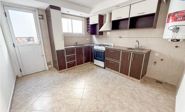 DUPLEX 4 AMBIENTES. SAN JUAN.