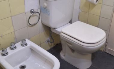 Casa PH en venta en Bernal Oeste