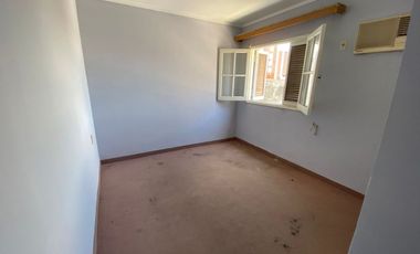 VENTA DEPARTAMENTO 2 DORMITORIOS Y COCHERA CENTRO