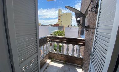 VENTA DEPARTAMENTO 2 DORMITORIOS Y COCHERA CENTRO
