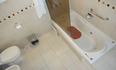 DEPARTAMENTO TIPO DÚPLEX Fte. al MAR c/ Monoamb. | VILLA GESELL | Cod.0806