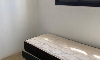 Casa en alquiler de 6 ambientes c/ garage, pileta y vista golf en Canning