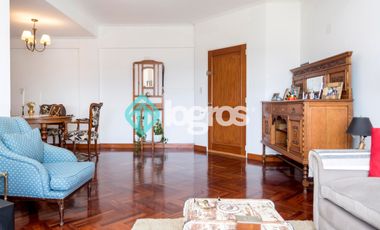 Departamento en venta de 3 dormitorios con cochera en Macrocentro