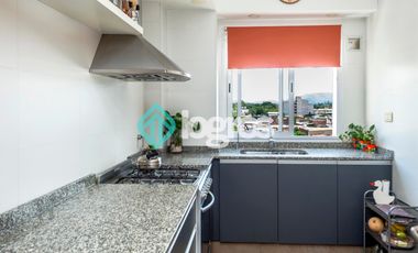 Departamento en venta de 3 dormitorios con cochera en Macrocentro