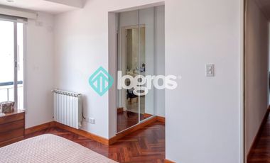 Departamento en venta de 3 dormitorios con cochera en Macrocentro
