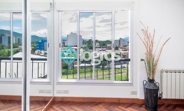 Departamento en venta de 3 dormitorios con cochera en Macrocentro
