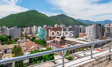 Departamento en venta de 3 dormitorios con cochera en Macrocentro