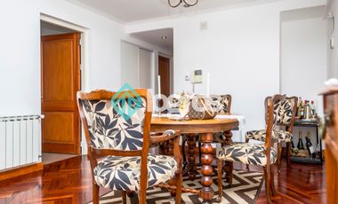 Departamento en venta de 3 dormitorios con cochera en Macrocentro