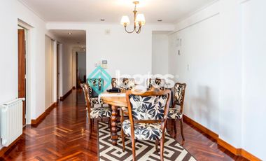 Departamento en venta de 3 dormitorios con cochera en Macrocentro