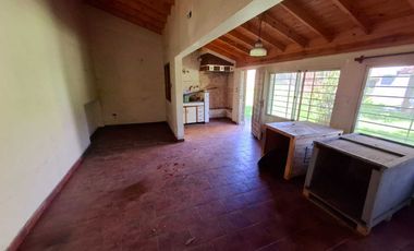 CASA 5 AMBIENTES VENTA LOMAS DE ZAMORA LOTE 17x47
