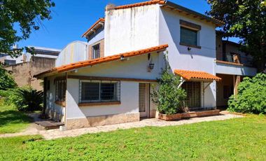 CASA 5 AMBIENTES VENTA LOMAS DE ZAMORA LOTE 17x47