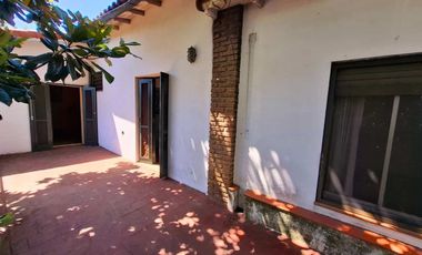 CASA 5 AMBIENTES VENTA LOMAS DE ZAMORA LOTE 17x47