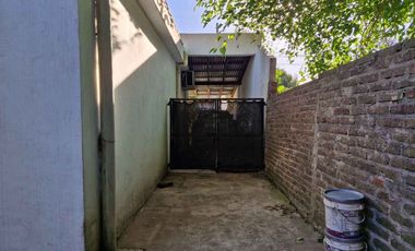 CASA EN VENTA LONGCHAMPS 3 AMBIENTES APTO CREDITO
