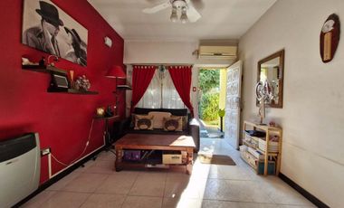 CASA EN VENTA LONGCHAMPS 3 AMBIENTES APTO CREDITO