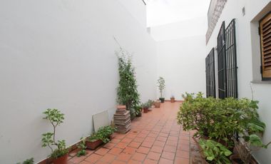 Venta Casa 4 ambientes en Mataderos