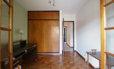 Venta Casa 4 ambientes en Mataderos