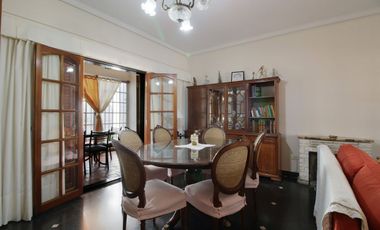 Venta Casa 4 ambientes en Mataderos