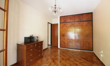 Venta Casa 4 ambientes en Mataderos