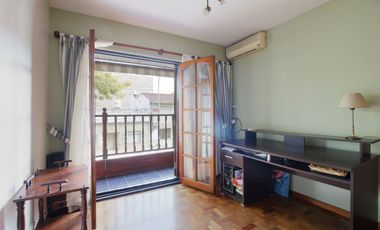 Venta Casa 4 ambientes en Mataderos