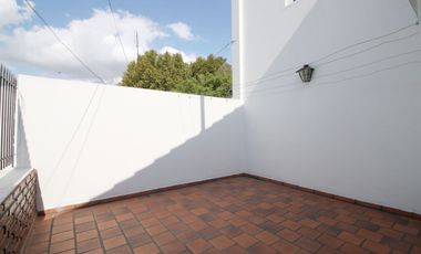 Venta Casa 4 ambientes en Mataderos