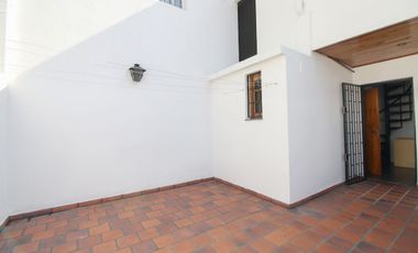 Venta Casa 4 ambientes en Mataderos