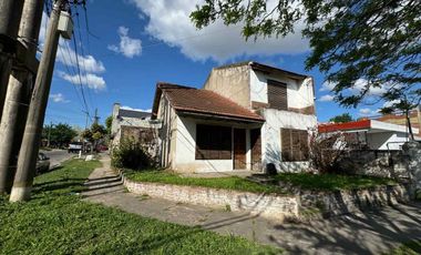 Venta casa 3 ambientes con patio lavadero Quilmes