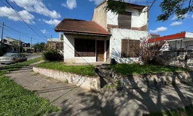 Venta casa 3 ambientes con patio lavadero Quilmes
