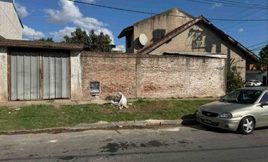 Venta casa 3 ambientes con patio lavadero Quilmes