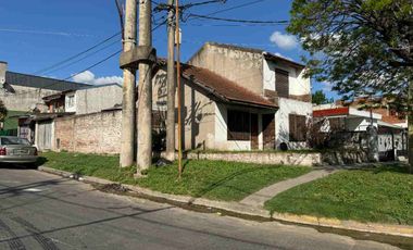 Venta casa 3 ambientes con patio lavadero Quilmes