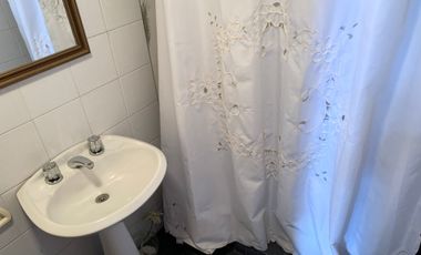 VENTA CASA 4 AMBIENTES MORON PILETA QUINCHO COCHER