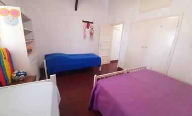 Venta casa 4 ambientes y amplio parque Copacabana